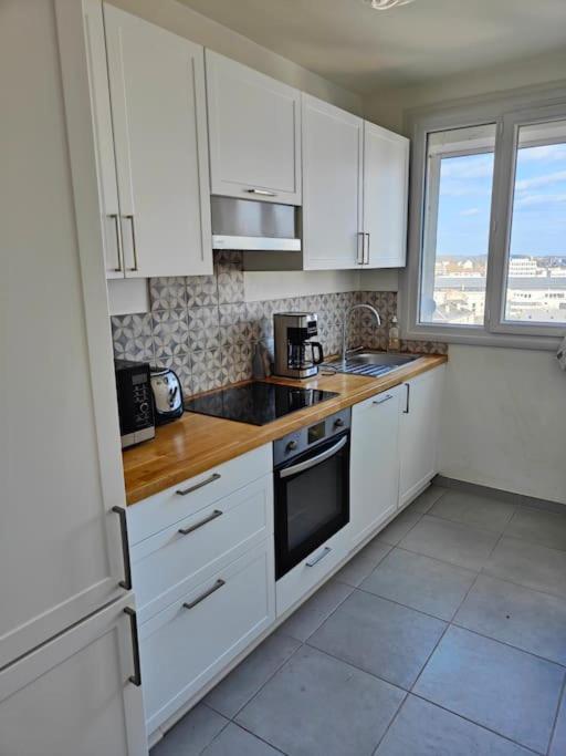 Superbe Appartement Lumineux Avec Vue Imprenable Tours Ngoại thất bức ảnh