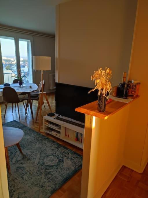 Superbe Appartement Lumineux Avec Vue Imprenable Tours Ngoại thất bức ảnh