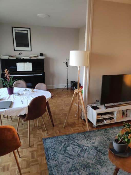 Superbe Appartement Lumineux Avec Vue Imprenable Tours Ngoại thất bức ảnh