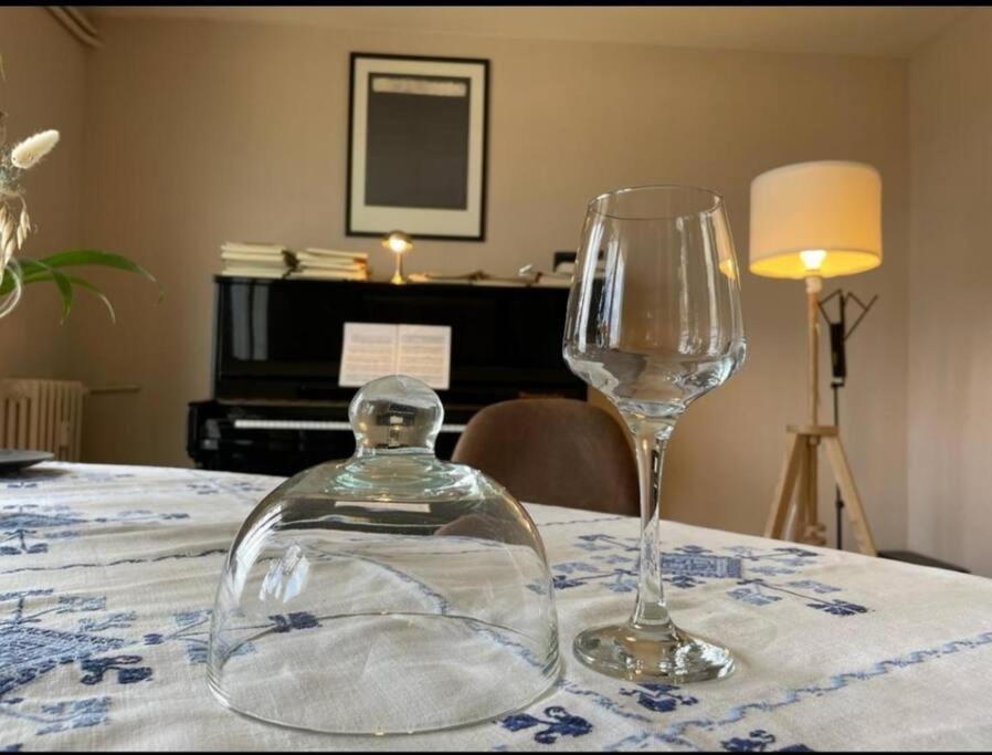 Superbe Appartement Lumineux Avec Vue Imprenable Tours Ngoại thất bức ảnh