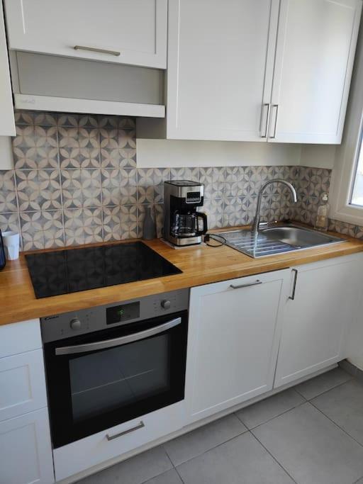 Superbe Appartement Lumineux Avec Vue Imprenable Tours Ngoại thất bức ảnh